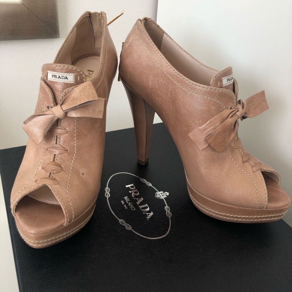 Prada Vitelli Visone Peep Toe Platform Size 36.5
